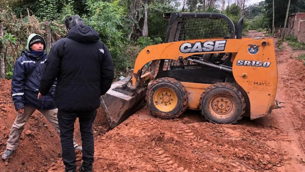12998-red-de-agua-potable-para-barrios-de-salvador-mazza