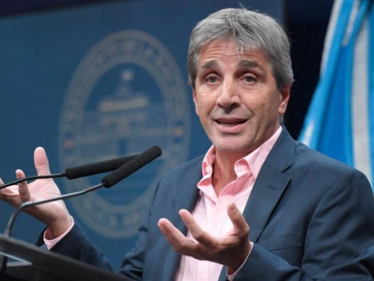 luis_caputo_bono_jubilados_crop1709241429381.jpg_675828847