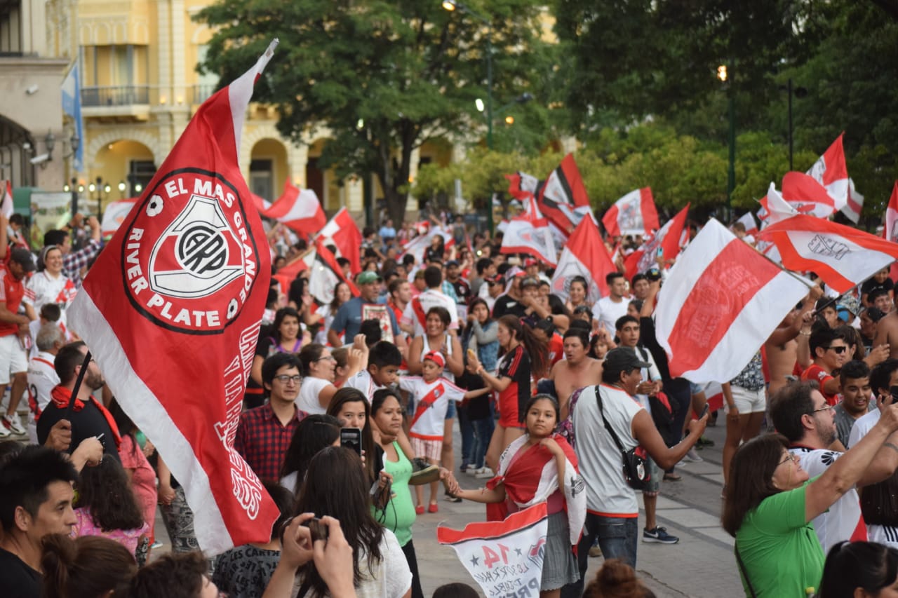 River- los festejos en Salta (4)