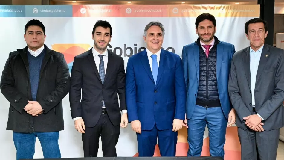 688b83a7d6423-screen-and-max-width480px_950_534!