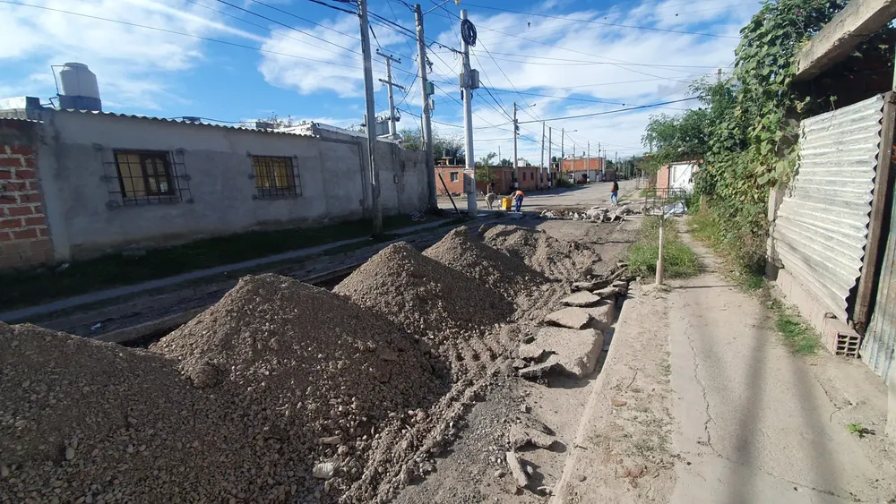 arreglo-de-calzada-en-av-di-pascuo-y-en-olavarria-5-2048x1152