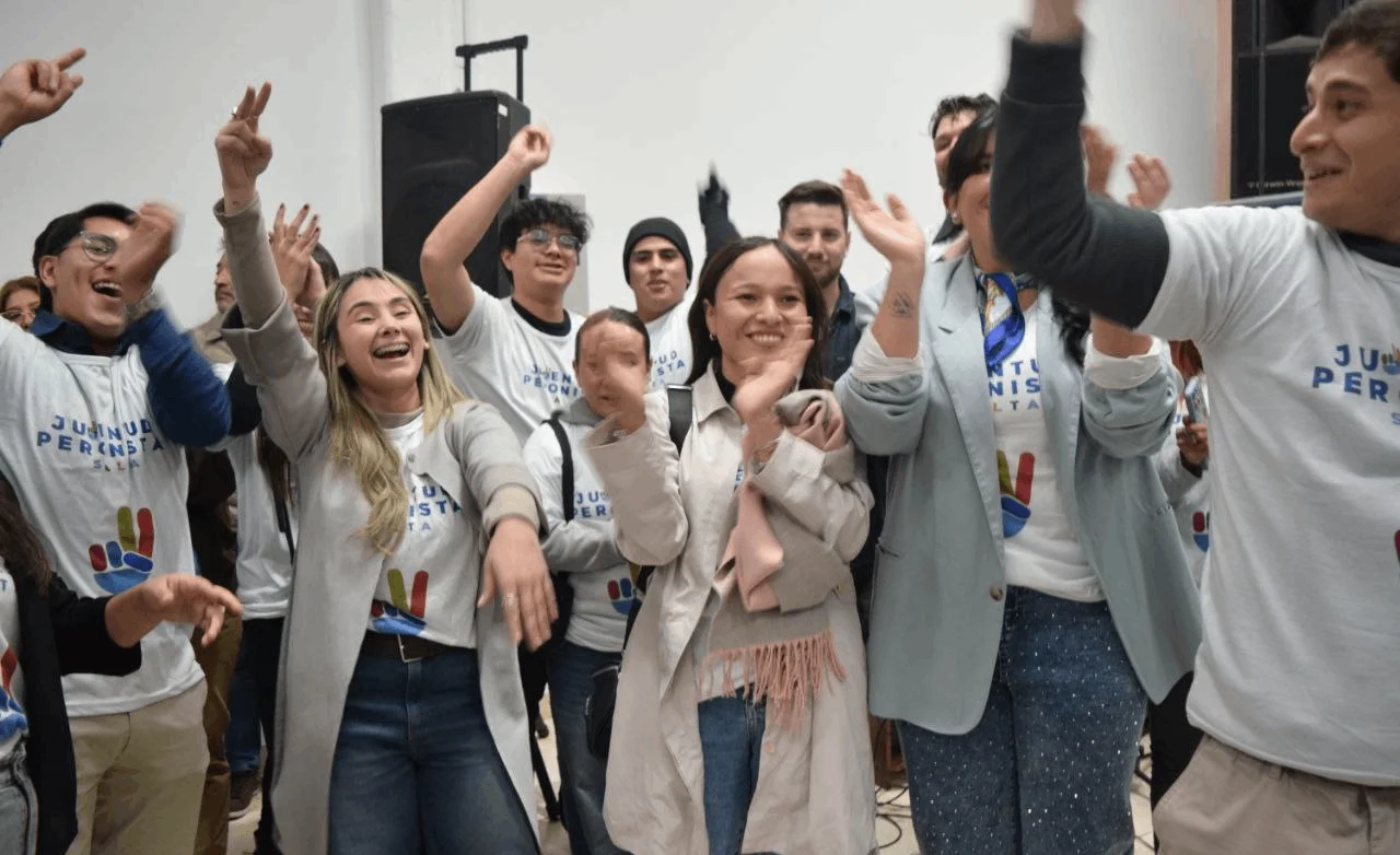 Evita y la ruidosa JP