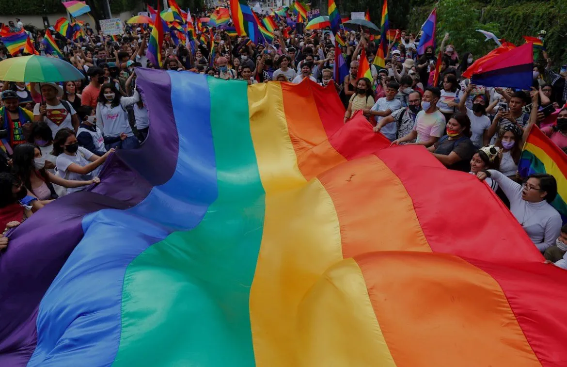 Marcha del orgullo LGTBQ en Plaza de Mayo