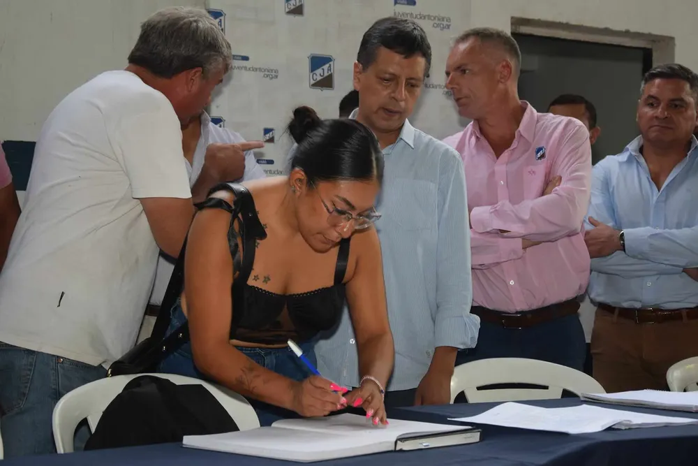 Jésica Evangelina Ontiveros pro secretaria