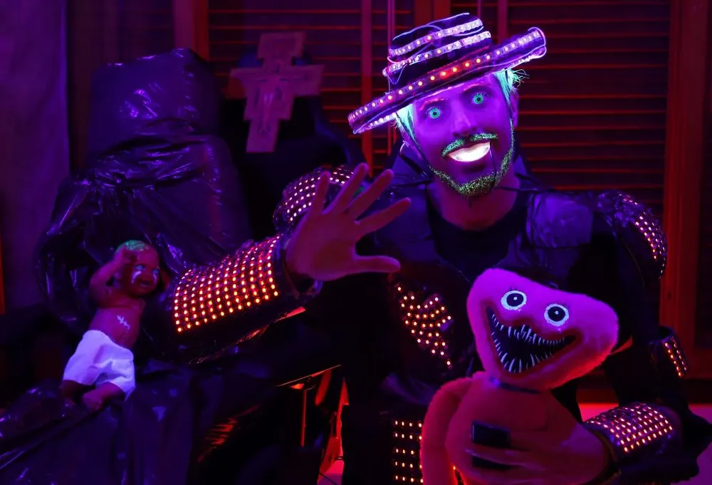 Michelo y el traje del bautismo 002