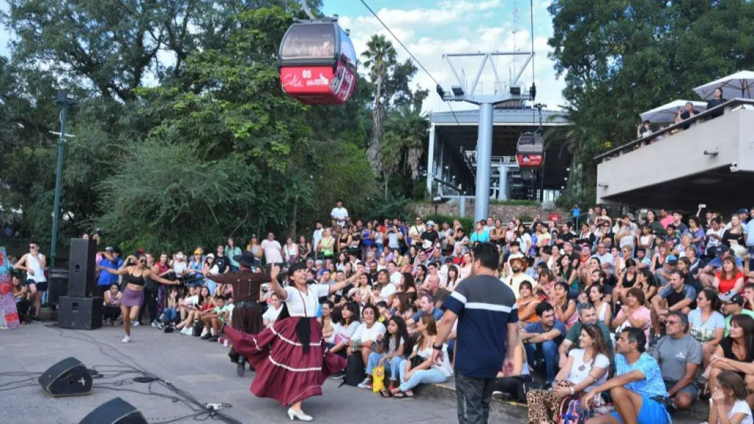 teleferico-san-bernardo-conmemorara-el-dia-de-la-bandera