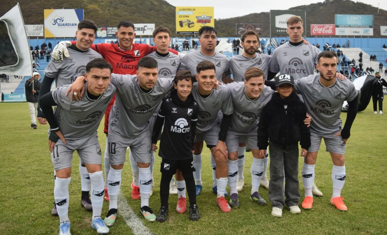 Central equipo titular frente a San Miguel
