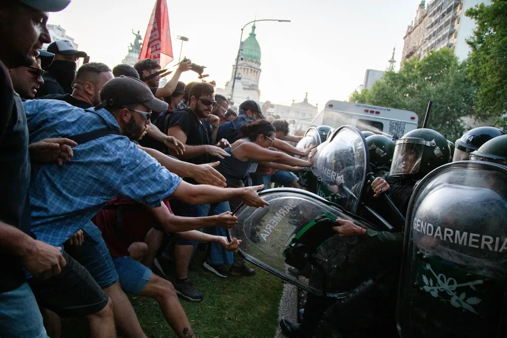 Ley Ómnibus- disturbios y represión (4)