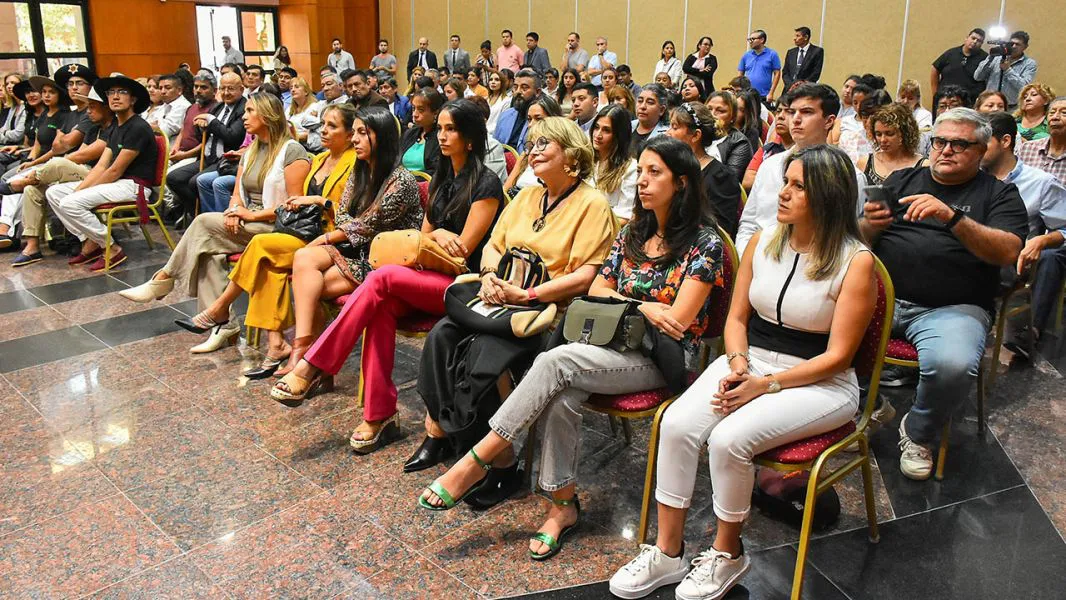 6367-se-realizo-una-nueva-entrega-de-personerias-juridicas-a-organizaciones-civiles