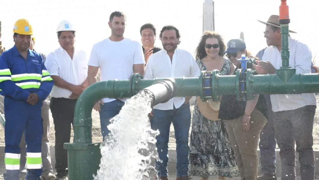 104098-saenz-habilito-un-nuevo-pozo-de-agua-potable-que-beneficiara-a-mas-de-10-mil-vecinos-de-san-carlos