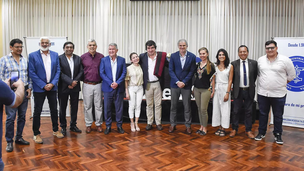 99271-el-gobierno-y-la-camara-de-comercio-lanzaron-la-promocion-un-diciembre-a-toda-fiesta-20241216205342