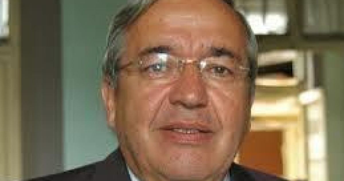 pers_Manuel_Santiago_Godoy110912208342