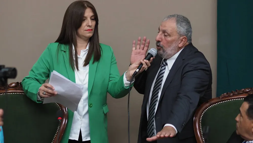 ORÁN- Alejandra Pato con Carlos Manzur sec legislativo