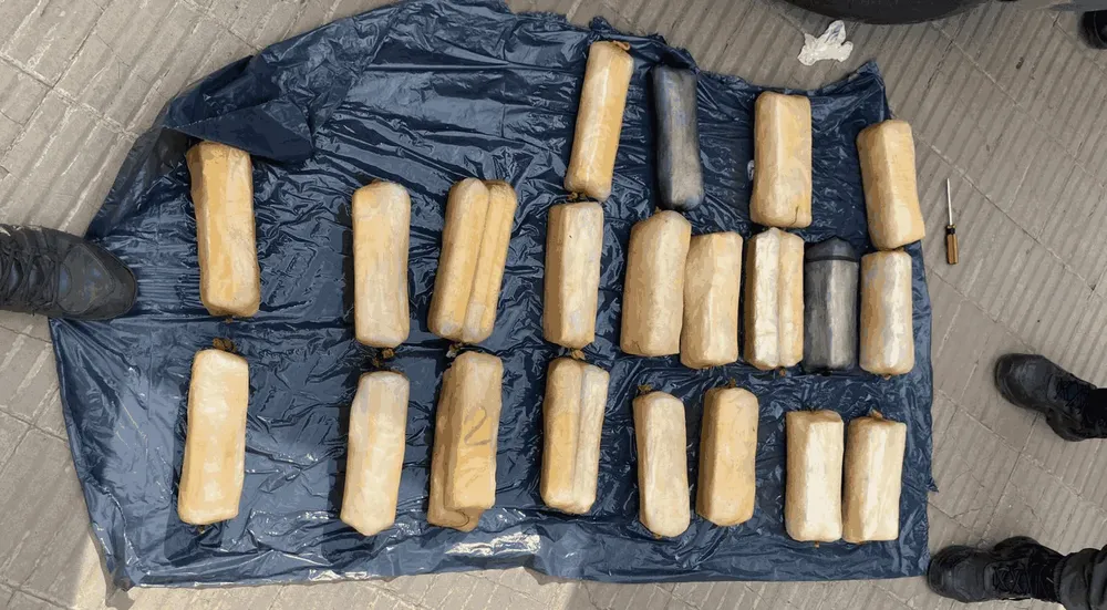 Gendarmería le descubrió más de 22 kilos de cocaina en tanque de nafta 009