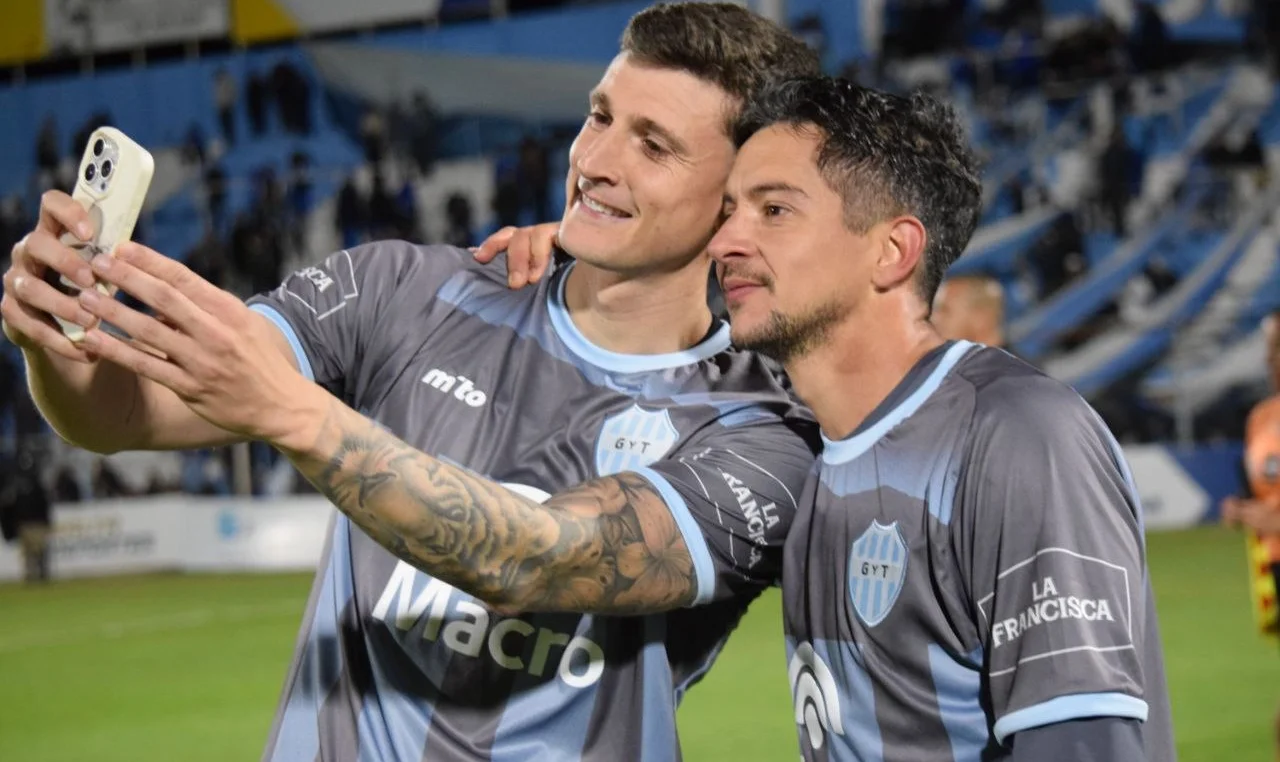 Nicolás Rinaldi y Lautaro Montoya los goleadores de la noche del domingo 009