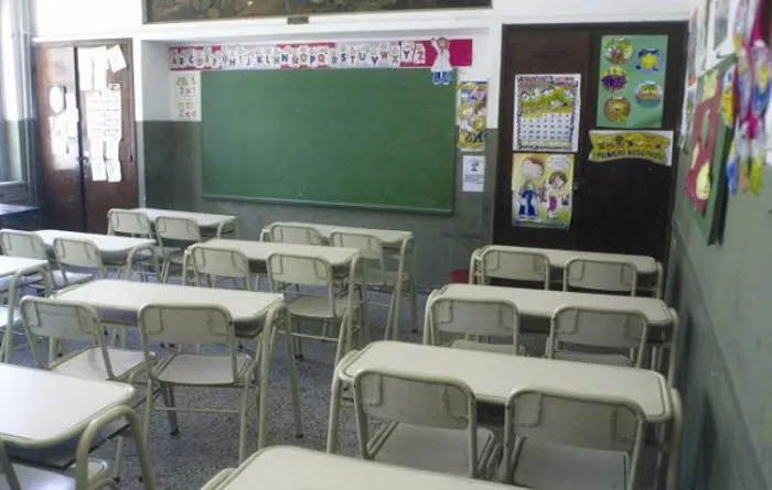 sin clases el 13 y 14 de setiembre
