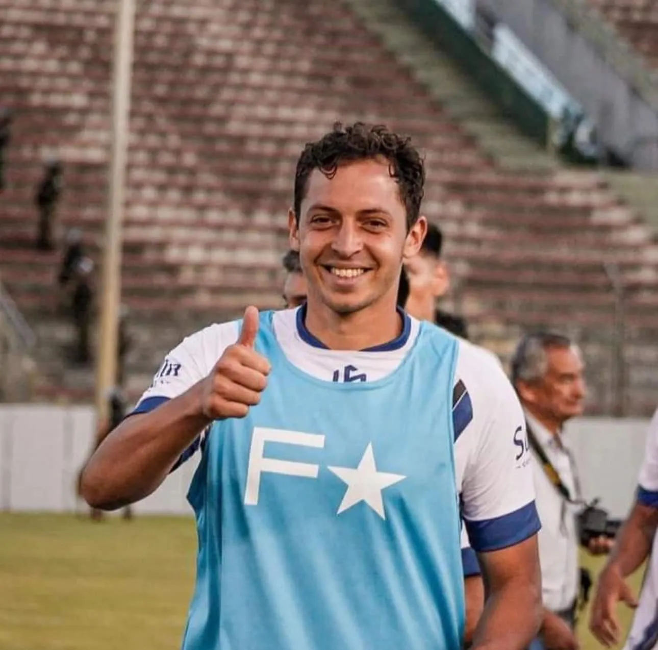 Martín Esparza de refuerzo en Gimnasia y Tiro