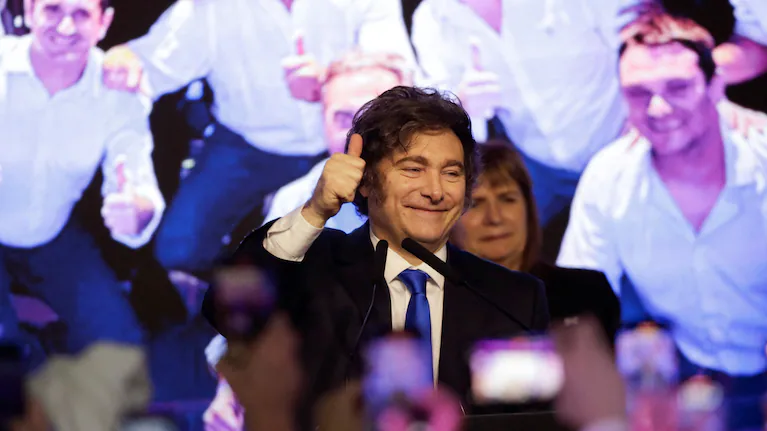 vamos-a-defender-las-reformas-que-aun-faltan-para-lograr-un-futuro-mejor-dijo-javier-milei-en-su-discurso-tras-el-triunfo-en-las-legislativas-foto-reuterscristina-sille-X4UIQBOOKRGPDMI2I7A3SEHXUM