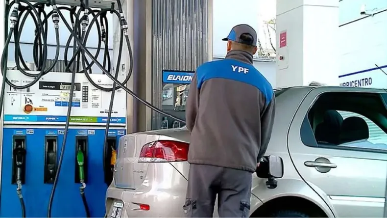 ypf-combustibles-surtidor-estacion-servicio-nafta-gasoil-playero