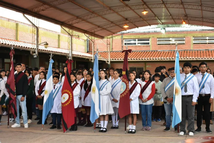 6165-mas-de-400-mil-estudiantes-saltenios-retoman-las-clases-en-2024-marcando-el-regreso-a-la-presencialidad-en-la-provincia