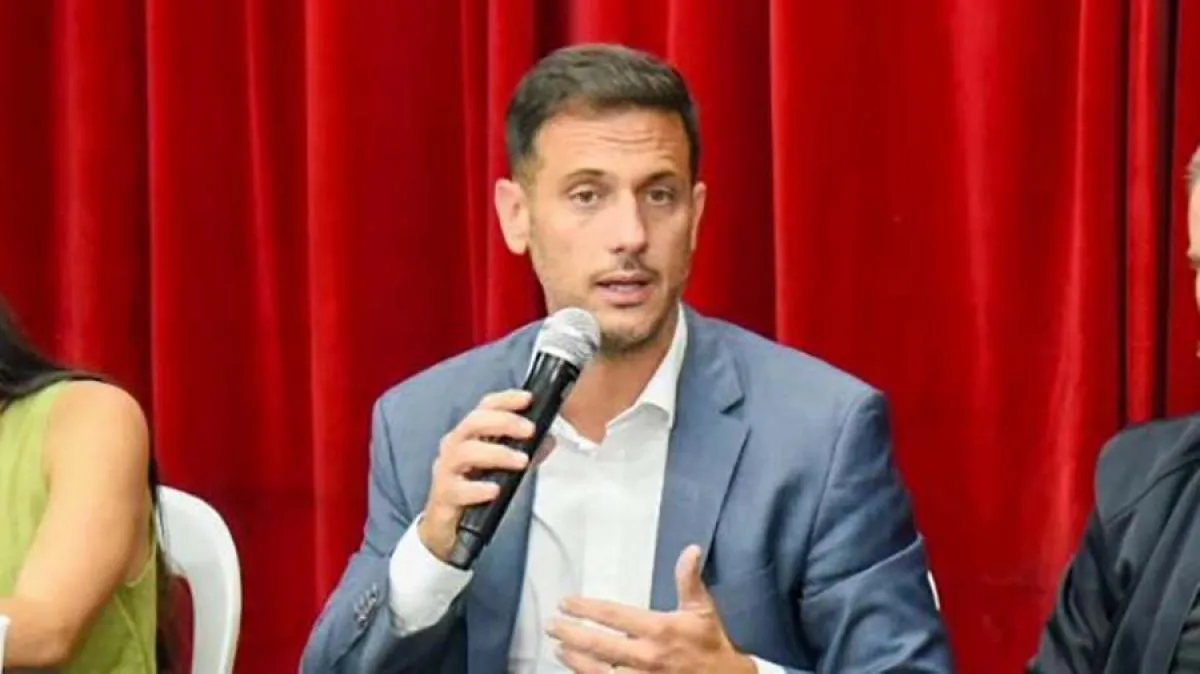 Julián Alvarez intendente de Lanús