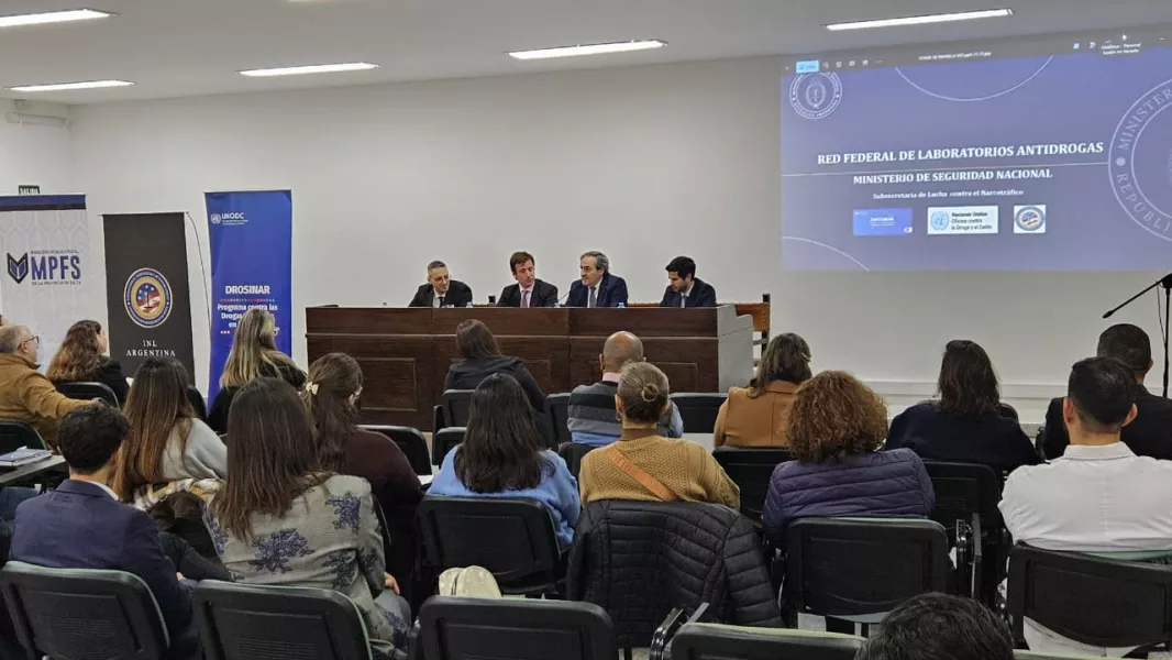 102634-se-realiza-en-salta-la-viii-jornada-internacional-de-la-red-federal-de-laboratorios-antidrogas
