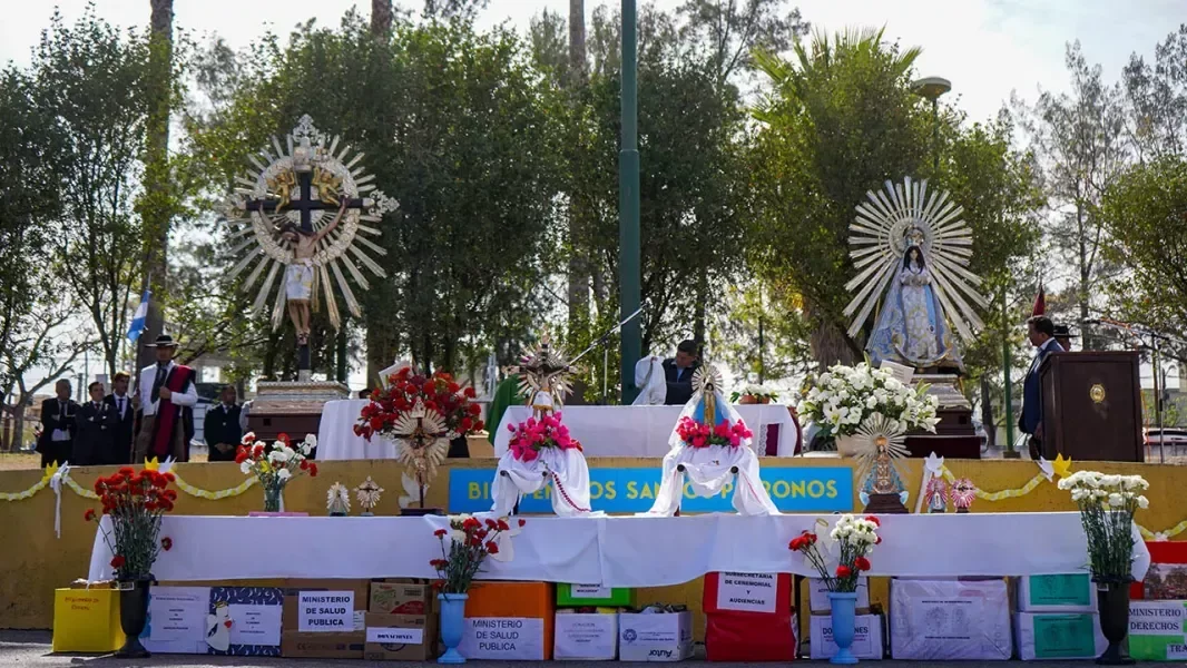imágenes peregrinas del Señor y la Virgen del Milagro