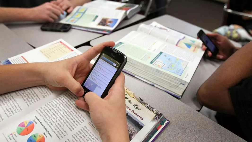 102860-el-ministerio-de-educacion-publico-el-protocolo-para-el-uso-de-dispositivos-digitales