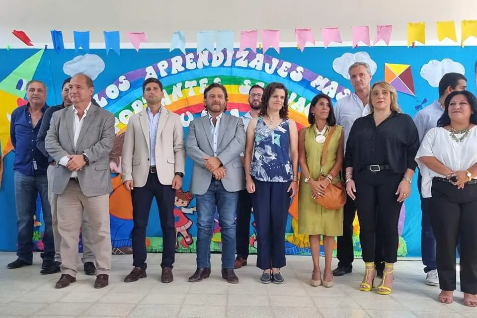 FB_IMG_1711382145673