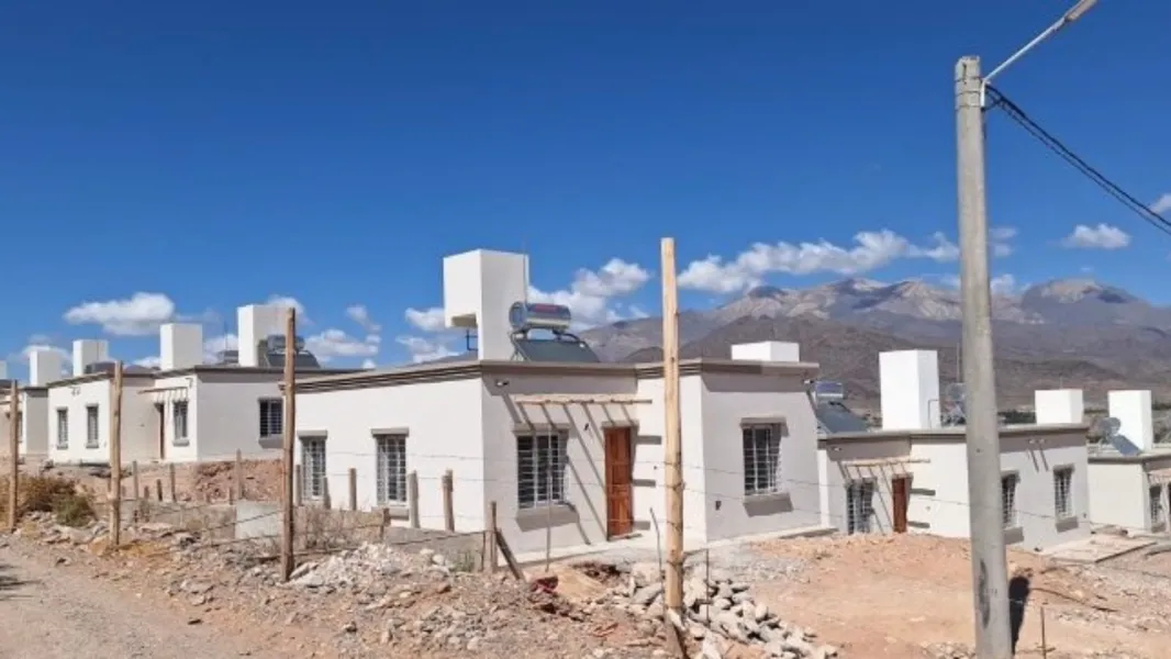 12339-el-ipv-retomo-en-cachi-la-obra-de-26-viviendas