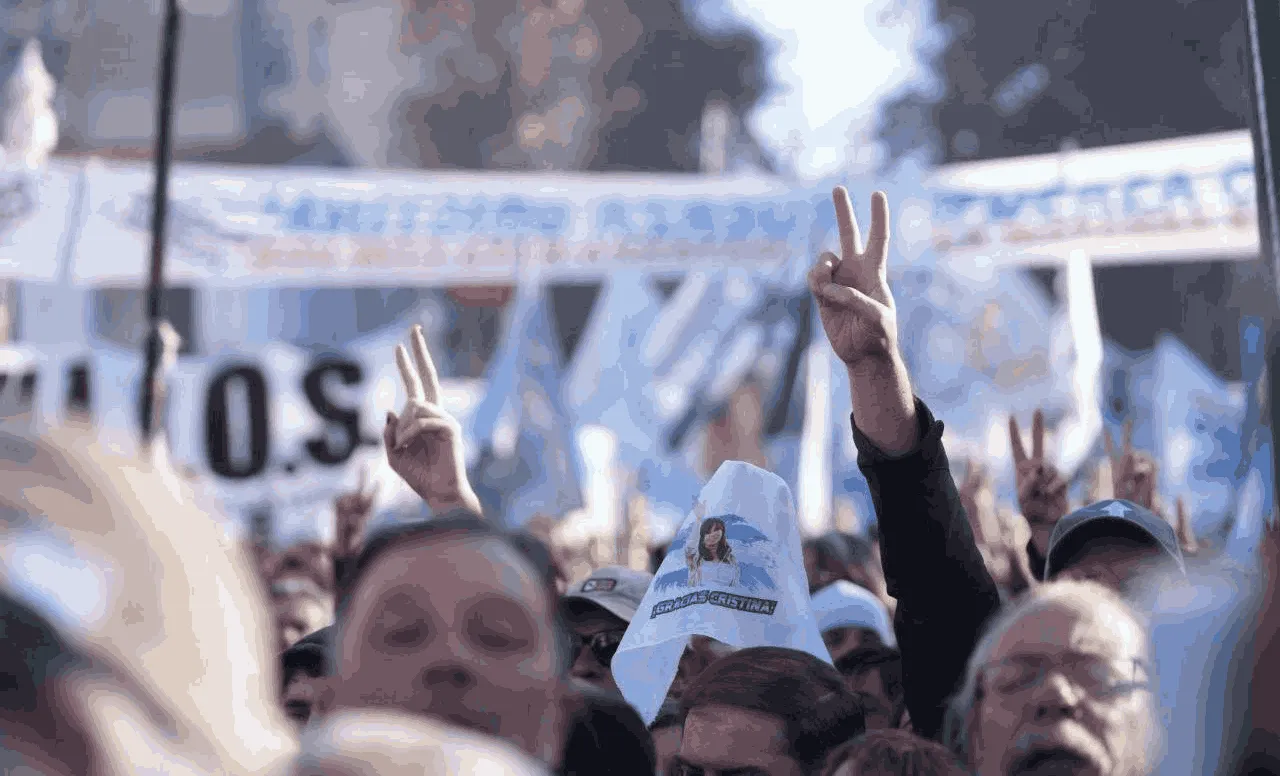 Cristinapalloza- 18 de junio de 2025 (9)