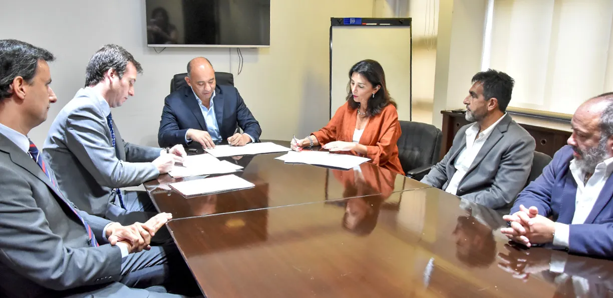 231224_firma_convenio_001