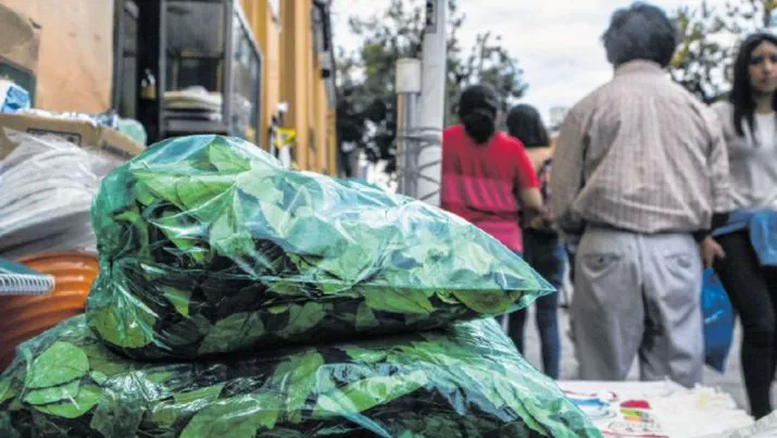 665080f1896c0_715_403!