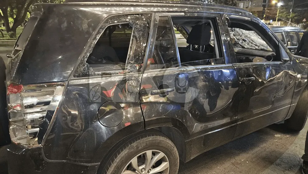 BOLIVIA atacaron a balazos al auto donde iba Evo Morales- 100