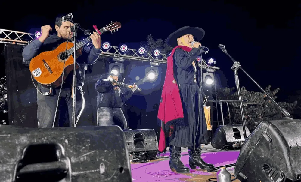 Fogón de los trabajadores y día del niño en Plaza Eduardo Arias 002