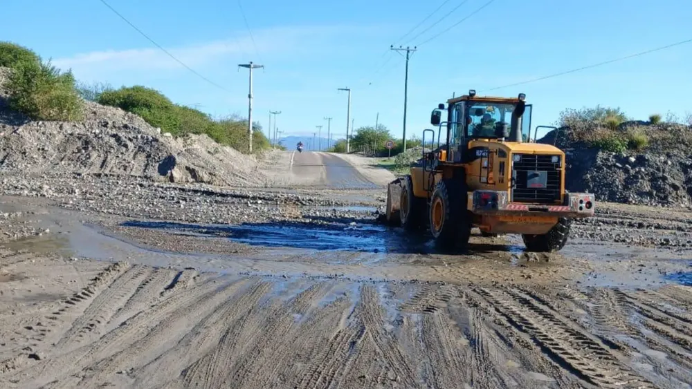 corte en la ruta por lluvias