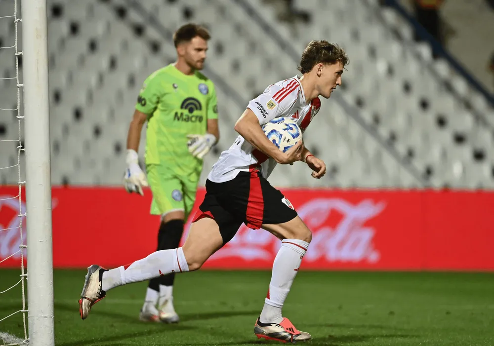 Colidioi convirtió el penal y el empate transitorio