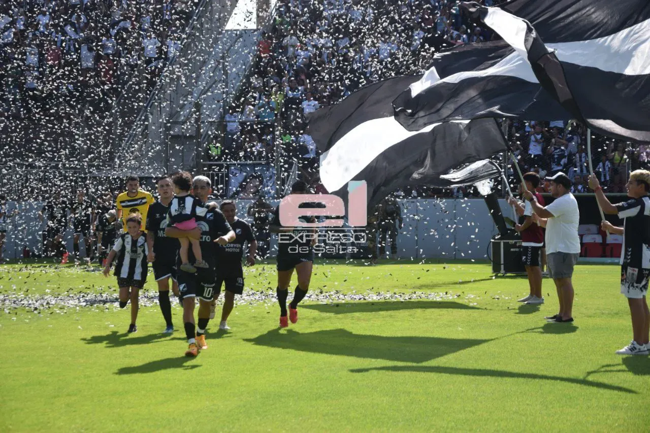 Central Norte ingreso ante un gran público (1)