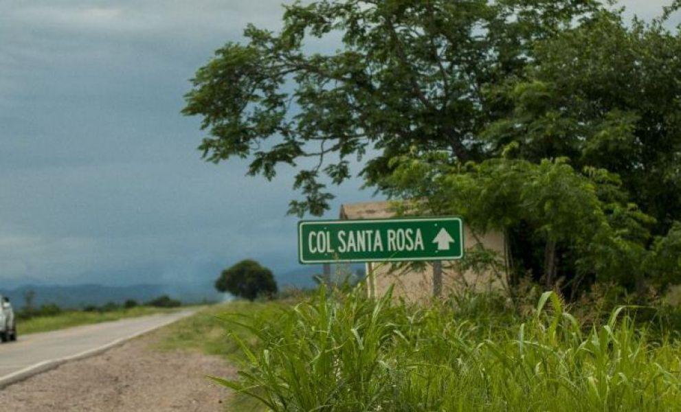 Colonia Santa Rosa bajo el agua por la lluvia