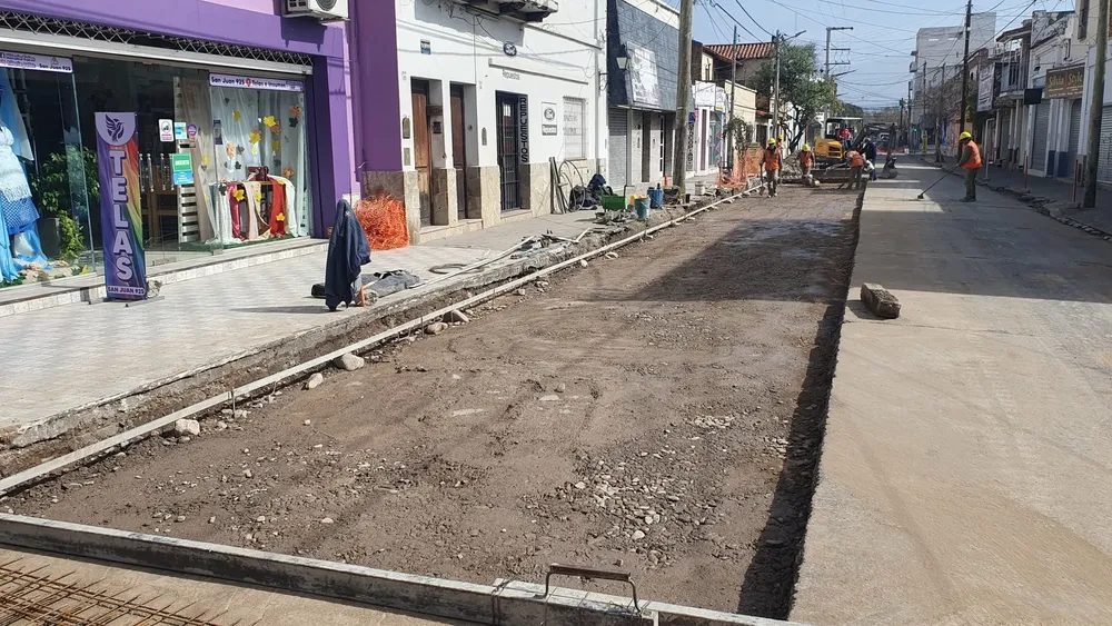 corte-total-de-transito-en-san-juan-y-pellegrini-4-2048x1152