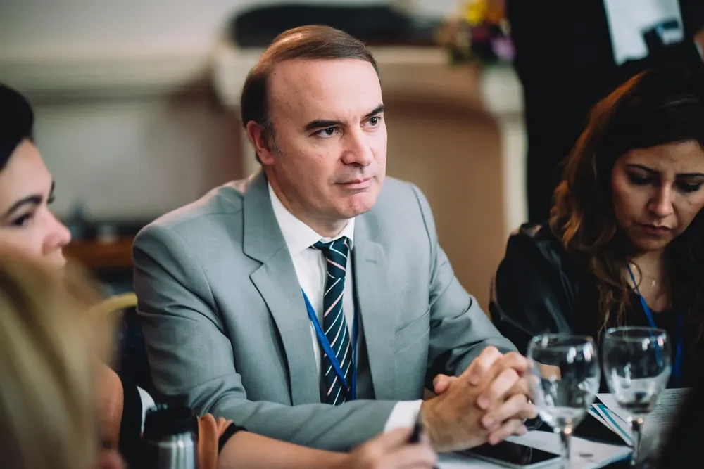 Enrique Cornejo habla del tema FET