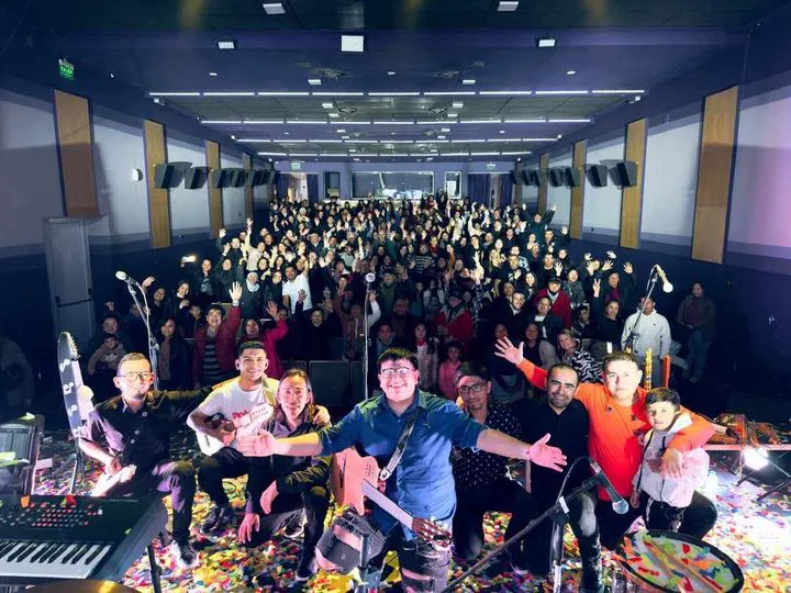 GRAL GUEMES- Los Inti llenaron el teatro 13 de febrero