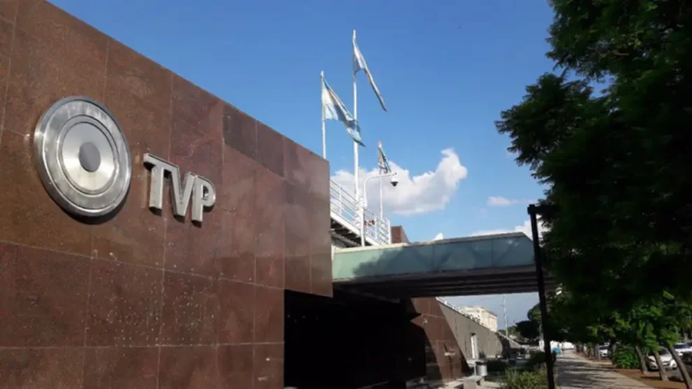 69c67d4c3a3fa_992_558!