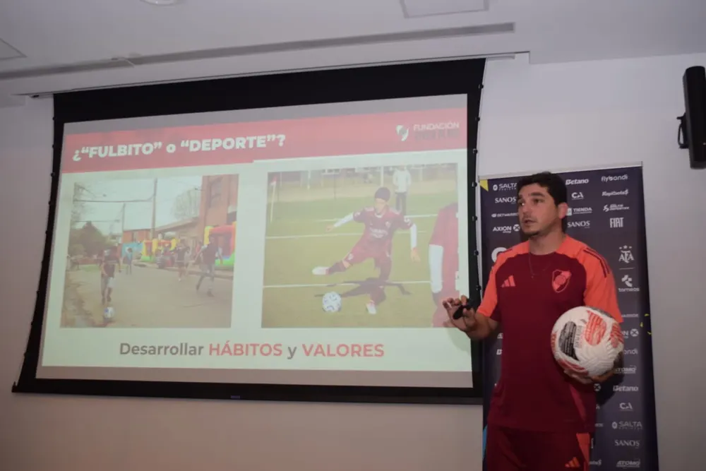 Charla de Fundación River en el auditorio OSDE (Foto: Omar “Michi” Barrios)