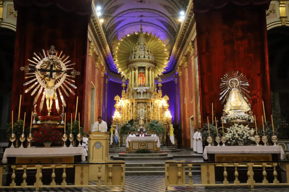 Milagro entronización de imágenes 2023 (2)