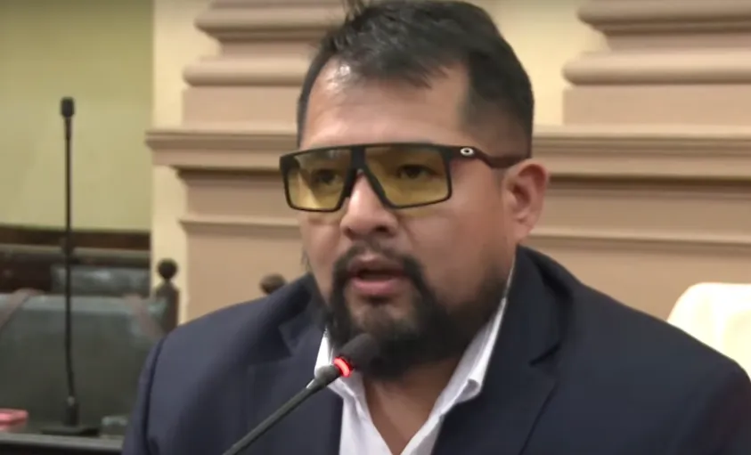 senador Arnaldo Altamirano