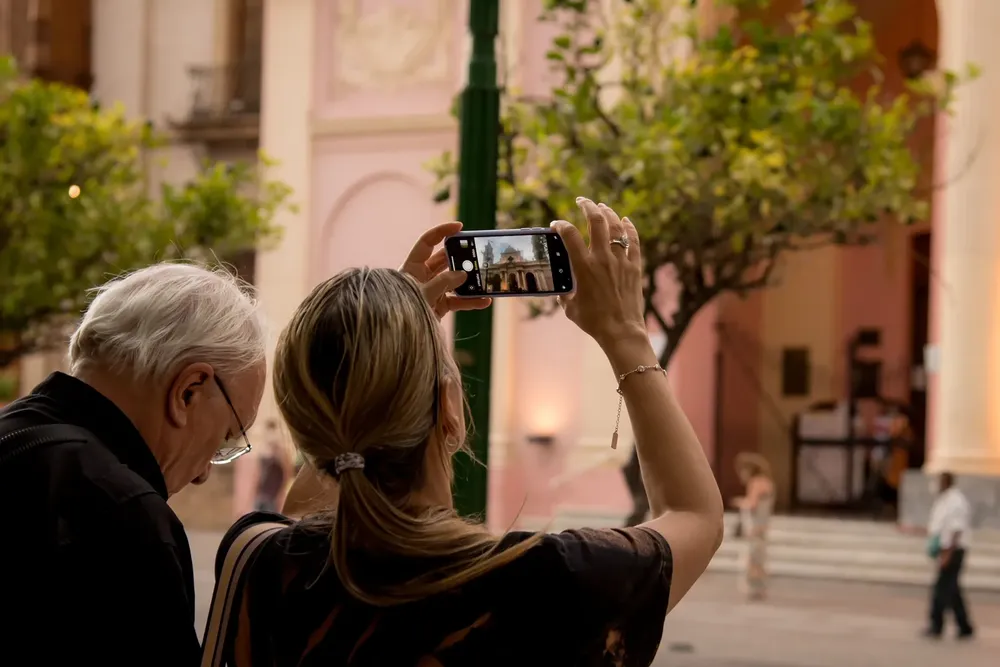turimo-salta-turistas-catedral