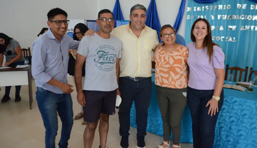 97751-mega-operativo-oftalmologico-con-entrega-de-mas-de-2800-anteojos-en-23-municipios-de-salta