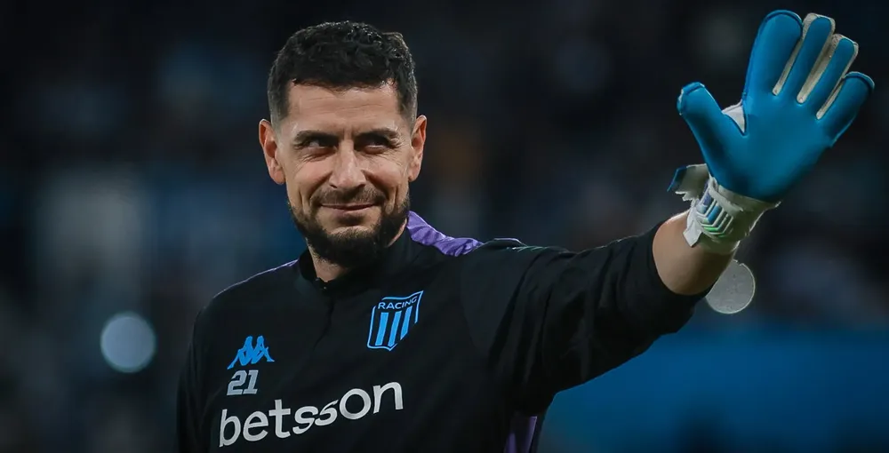 RACING la despedida de Arias