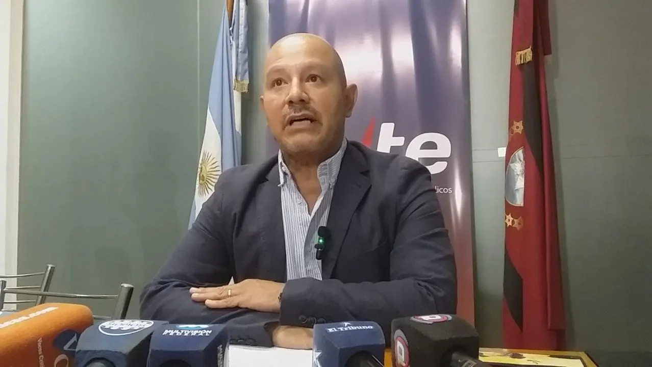 Carlos Saravia - Ente Regulador 1